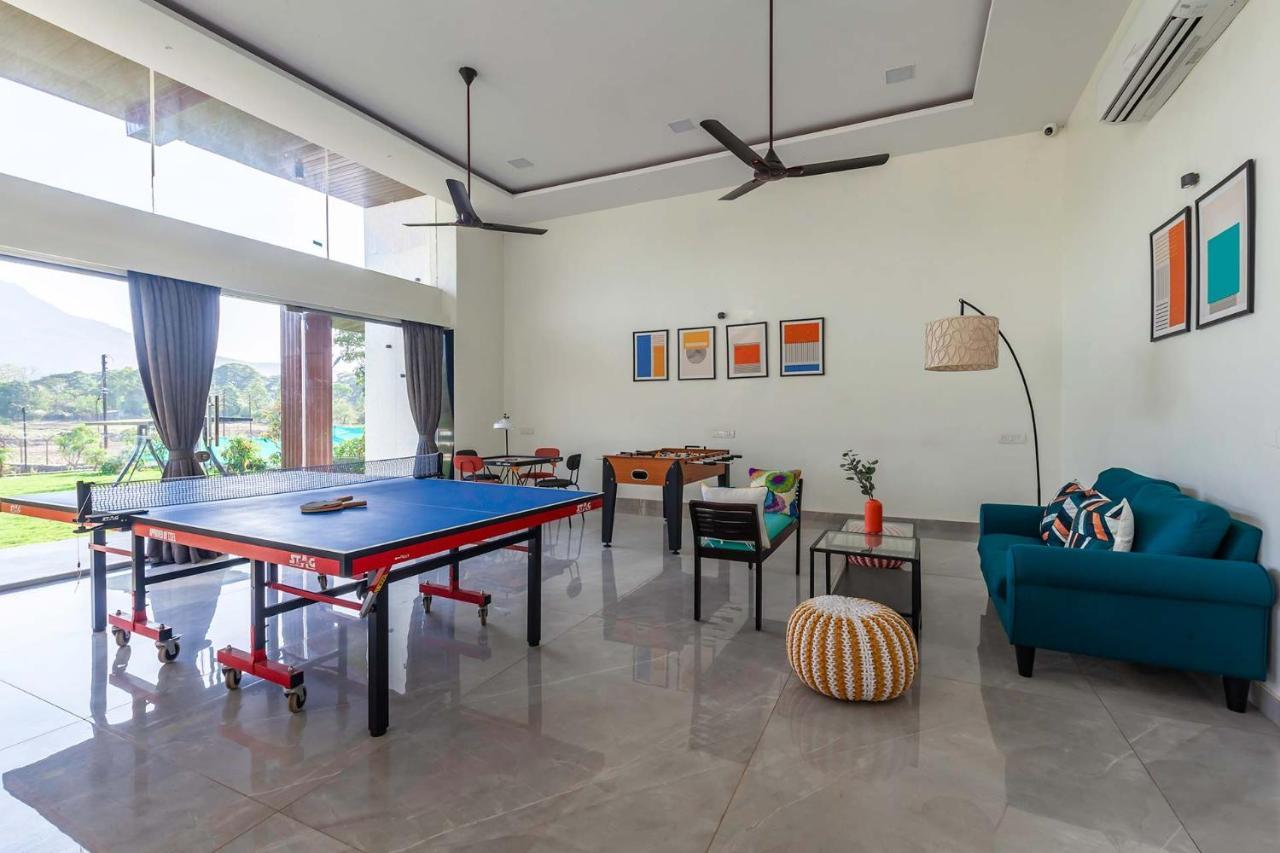 Natures Odyssey By Stayvista - Amidst Lush Greenery With Outdoor Pool And Indoor Activities Chinchavli Dış mekan fotoğraf